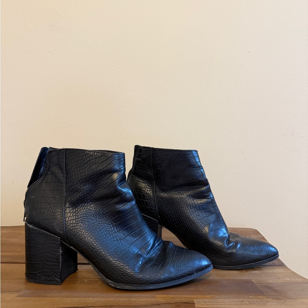 Steve Madden Black Textured Ankle Booties